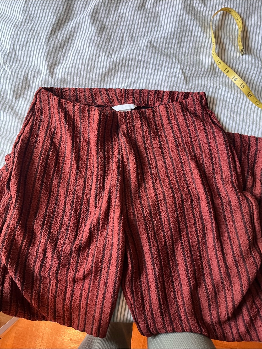 H&M Rust knit pants - Picture 3 of 8